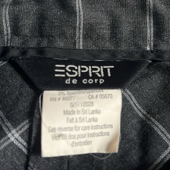 Esprit de Corp Gray Skirt - Picture 2 of 6